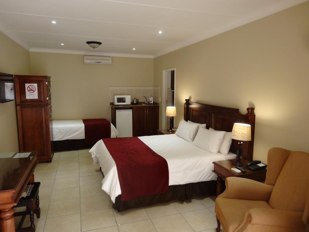 Shonalanga Lodge Vryheid Room photo